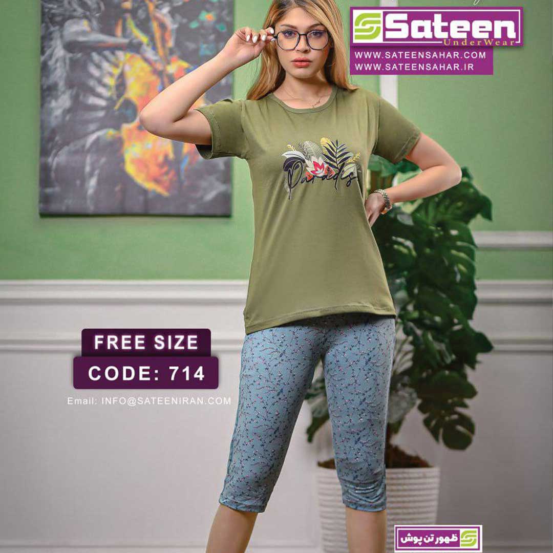 تیشرت و شلوارک زنانه ساتین سحر مدل 714 با تیشرت سبز و شلوارک آبی طرح دار